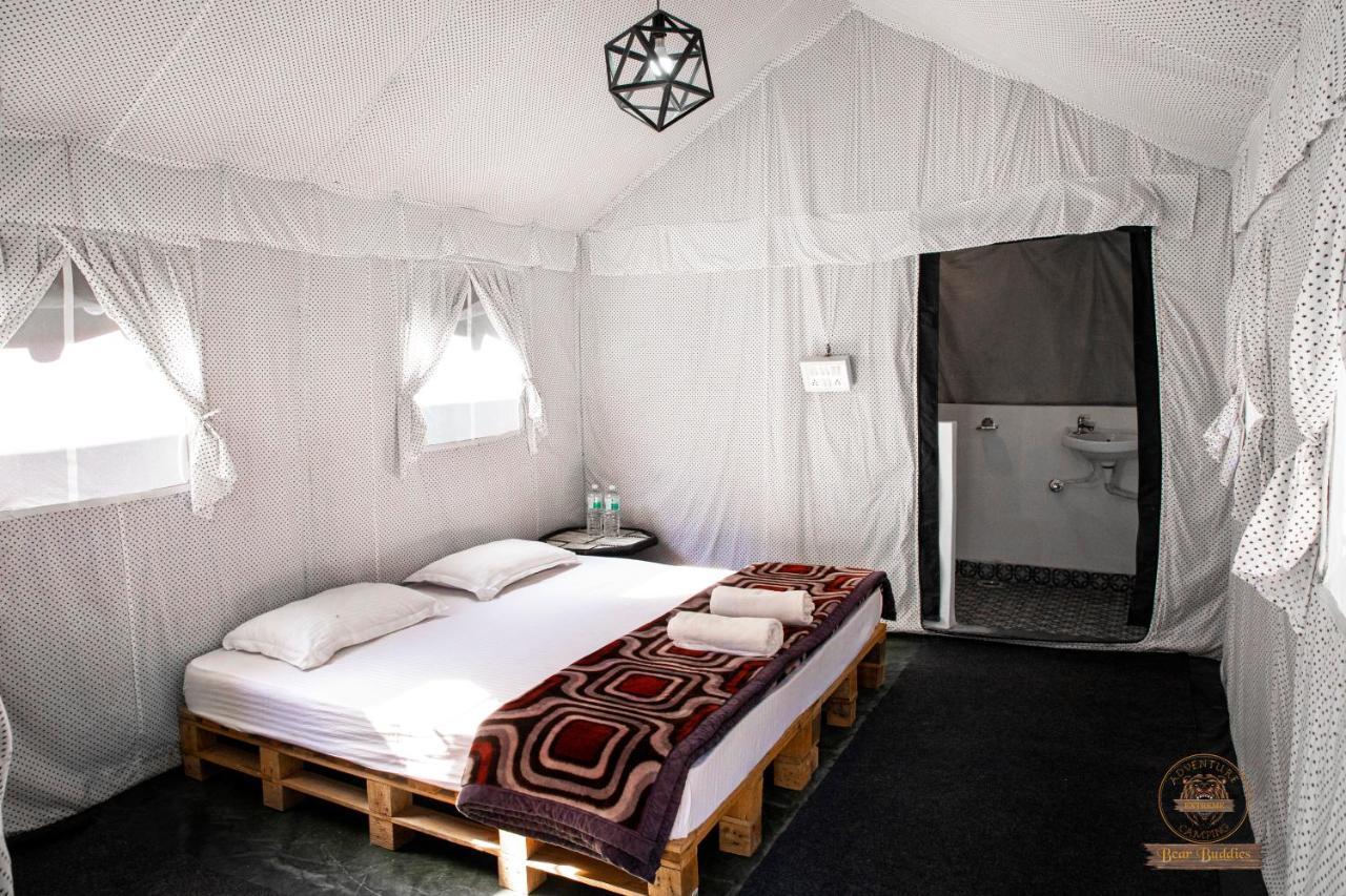 Riverside Swiss Camps "Adventure Bear Buddies" Rishikesh Bagian luar foto